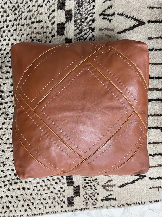 Moroccan ottoman pouf - Tannery Tuft
