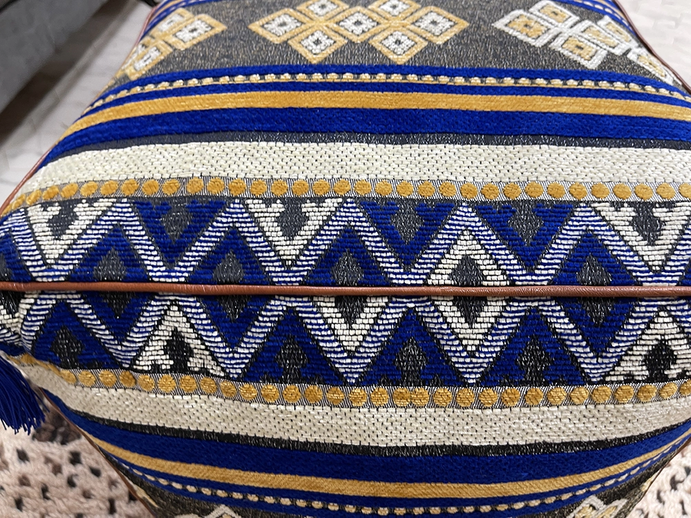 Moroccan ottoman pouf - Atlas Adventure