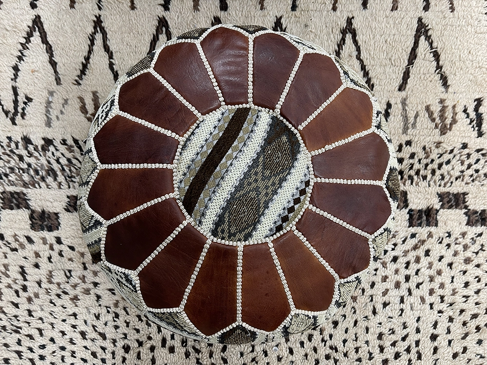 Moroccan ottoman pouf - Terra Tonic