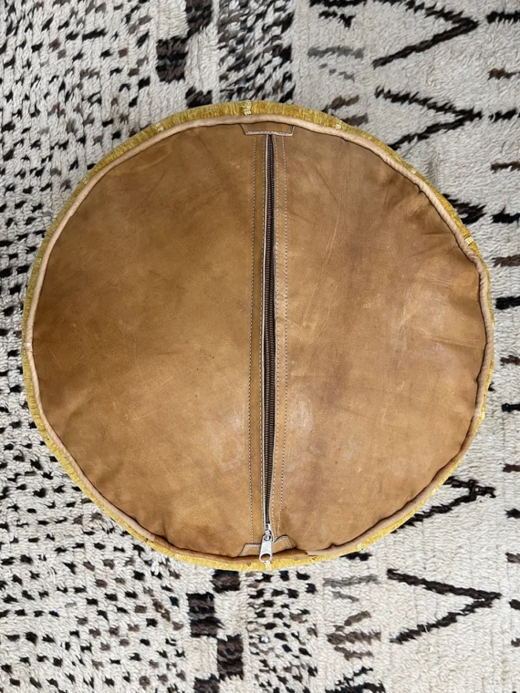 Moroccan ottoman pouf - Nomad's Nest