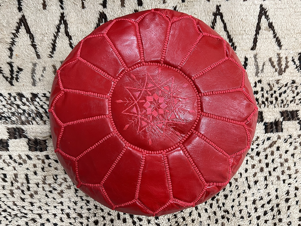 Moroccan ottoman pouf - Rustic Romance